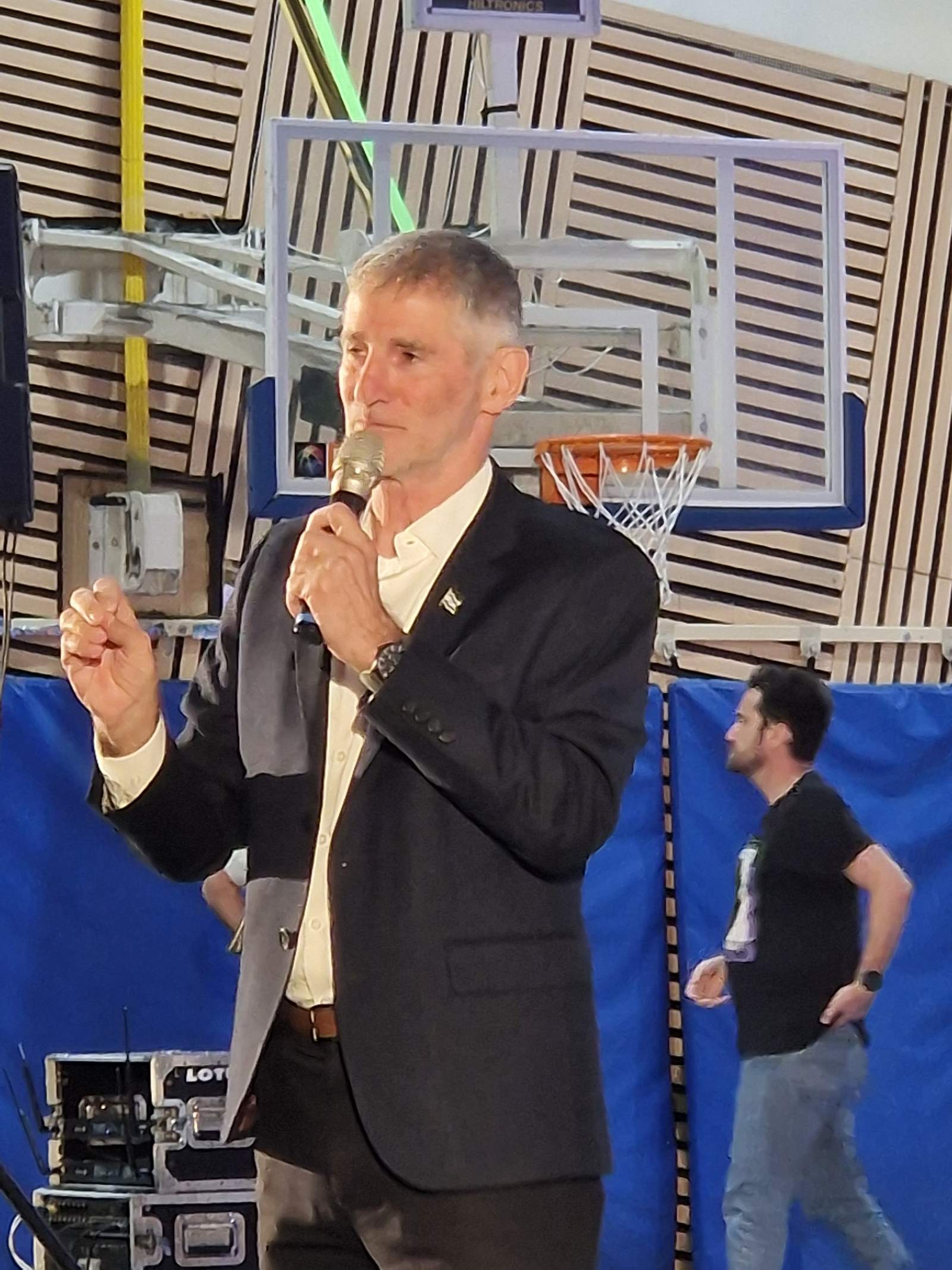 יאיר גולן, יו״ר מפלגת הדמוקרטים, ששלחה פנייה משפטית נגד תנועת אם תרצו